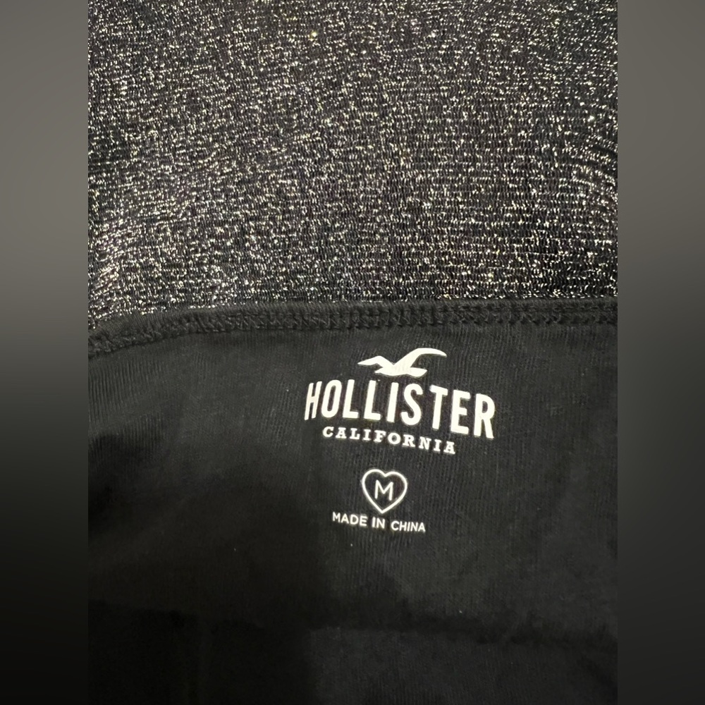 NWT HOLLISTER TOP - Picture 5 of 6